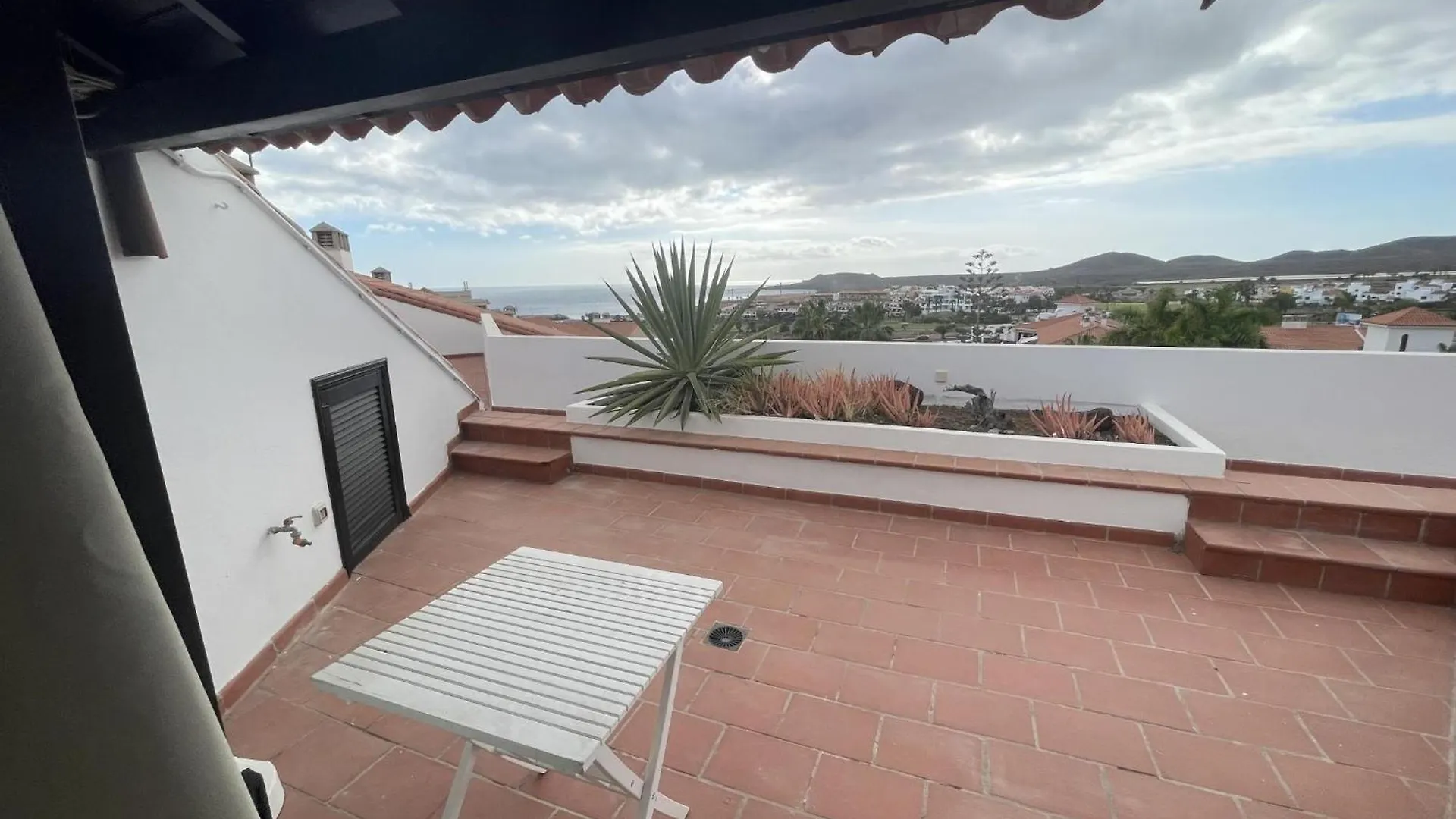 501.Serene Studio With Large Terrace And Pool San Miguel de Abona 0*,  Spanien